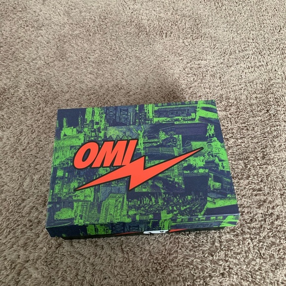 Air Omi Kiy Low 1 Size 12 New Halloween - Picture 8 of 9